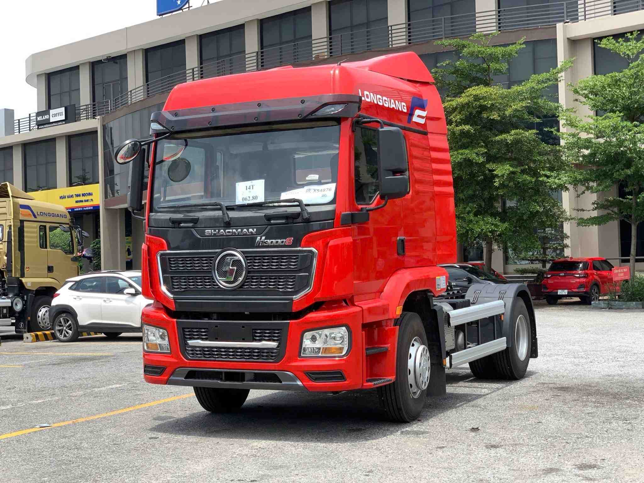 xe-dau-keo-shacman-h3000s-1-cau-300-hp